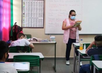 Volta às aulas traz o risco de doenças respiratórias aos alunos