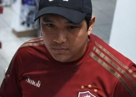 Homem envolvido em roubos contra entregador e a loja de cosméticos é preso