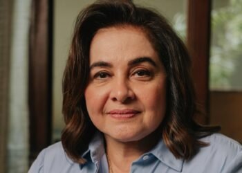 Professora Maria do Carmo apresenta grave denúncia contra o Governo do Amazonas