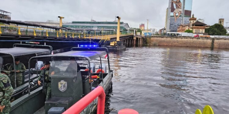 Corpo é localizado durante buscas por vítimas de naufrágio próximo ao Encontro das Águas