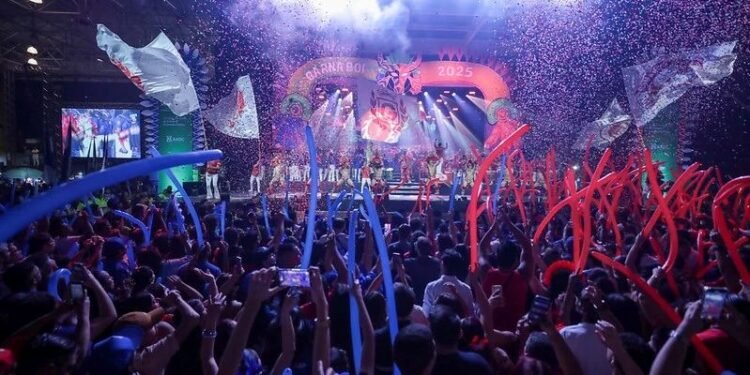 Carnaboi 2026 leva Caprichoso e Garantido ao Sambódromo em duas noites de toadas