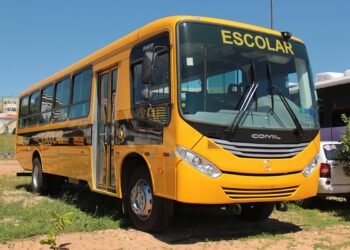 MP investiga falta de transporte para estudantes que viajam de Guajará a Cruzeiro do Sul