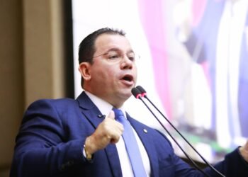 Deputado Wilker acusa David de se vitimizar após investigações e romper com Wilson Lima por estratégia eleitoral