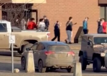 ataque-escola-canada