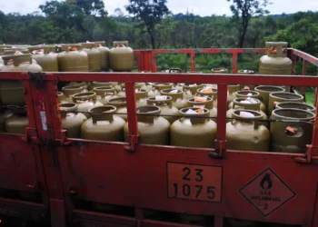 Governo sanciona programa Gás do Povo; saiba como funciona