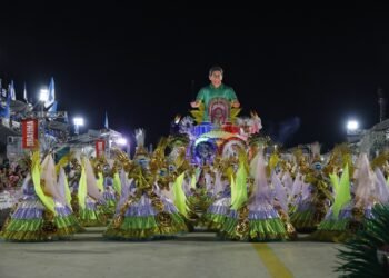 desfile-escola-manaus