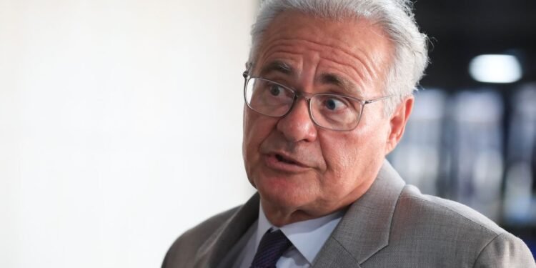 Senado instala comissão para apurar fraudes do Banco Master