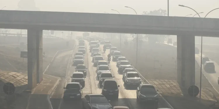 Concentração de poluentes no ar ultrapassa limites em todo o país