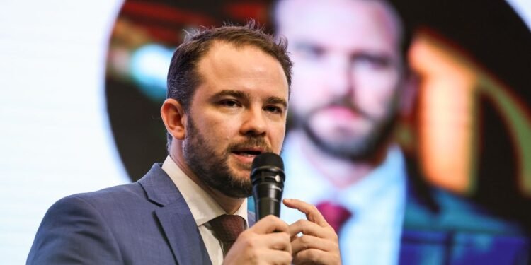 Lula confirma Dario Durigan na Fazenda, após saída de Haddad