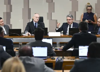 CPI do Crime aprova pedido para investigar beneficiários do Master