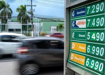 Gasolina sobe para até R$ 7,49 em Manaus e motoristas reclamam do impacto no bolso