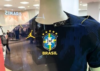Nova camisa da Seleção para Copa de 2026 é vendida por até R$ 749 em Manaus