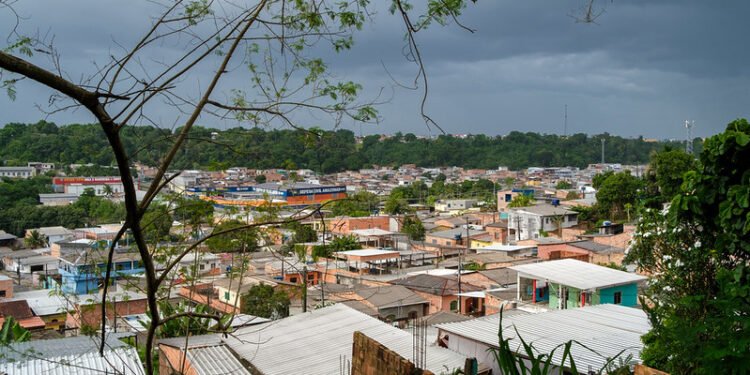 Defesa Civil alerta para risco de chuvas intensas e tempestades em municípios do AM