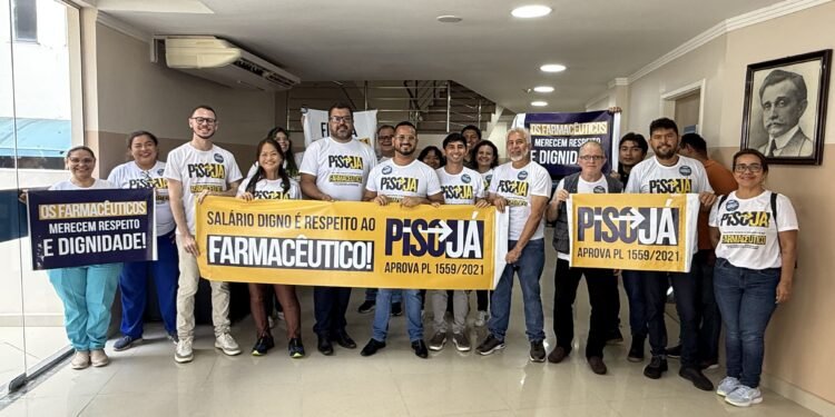 Farmacêuticos mobilizam CMM em defesa de piso salarial nacional de R$ 6,5 mil