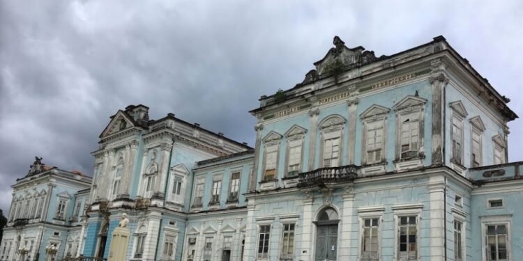 Funcionários do Hospital Beneficente Português denunciam atraso salarial