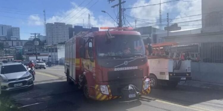 Princípio de incêndio em clínica causa susto em pacientes e funcionários em Manaus