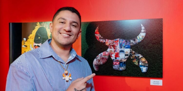 Amazonense Victor Israel leva homenagem aos bois de Parintins ao Museu da Imagem e do Som, em São Paulo