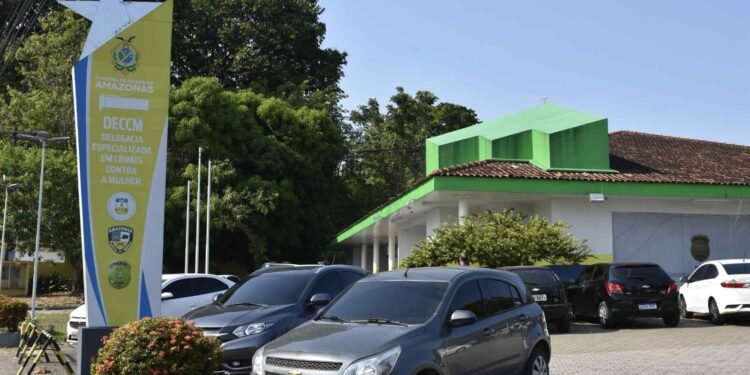 Homem é preso por crimes de violência doméstica contra ex-companheira no bairro Petrópolis