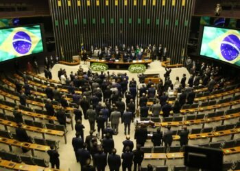 Janela partidária abre prazo para troca de partidos e movimenta bastidores políticos
