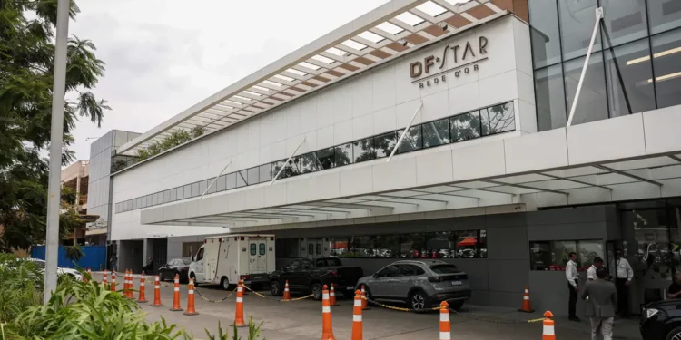 Bolsonaro pode ter alta amanhã e deve seguir para prisão domiciliar