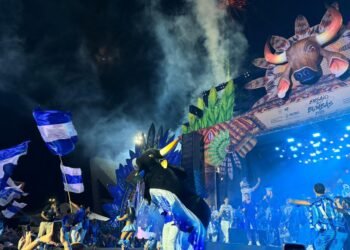 Apresentação do Boi Caprichoso