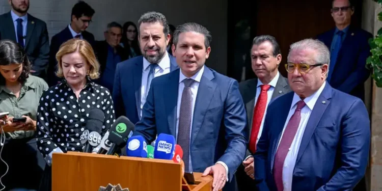 Regulamentação de trabalho por aplicativo deve ser votada em abril