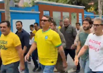 flavio-bolsonaro-ato-lula