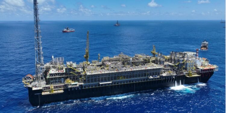 Conflito no Oriente pode elevar exportações de combustível do Brasil