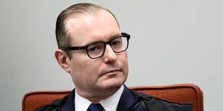 Zanin será novo relator de pedido de criação da CPI do Banco Master