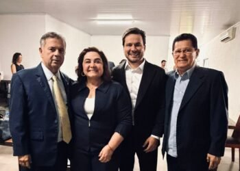 maria-carmo-brasilia-flavio-bolsonaro