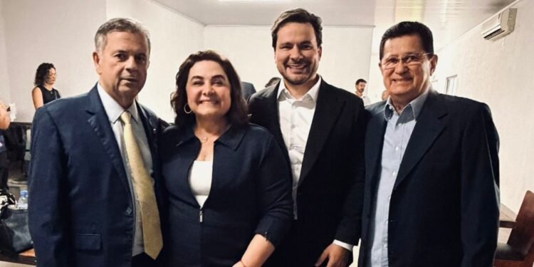 maria-carmo-brasilia-flavio-bolsonaro