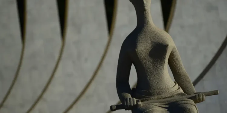 Confira penduricalhos cortados e mantidos após decisão do Supremo