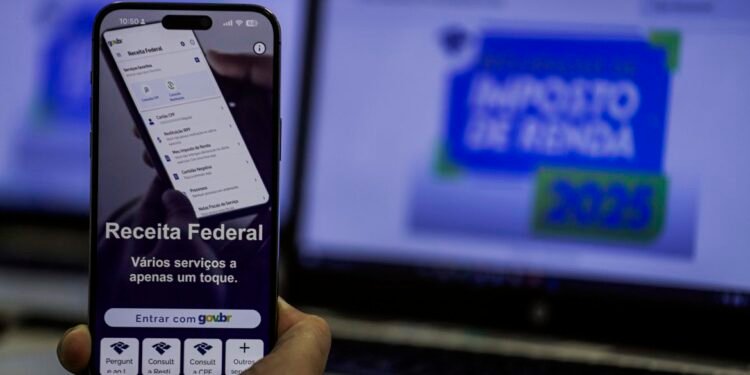 IRPF 2026 terá restituição automática para pequenos contribuintes
