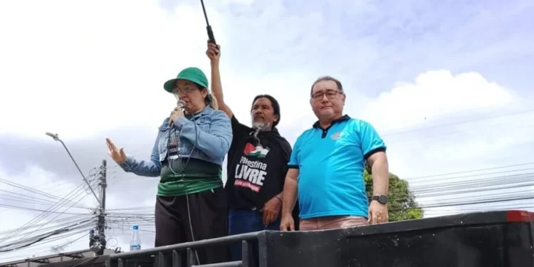 Professores denunciam atraso na data-base