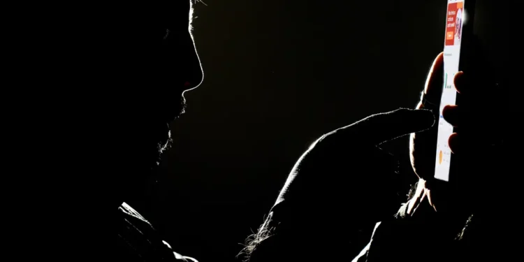 Conteúdos violentos contra a mulher viralizam na internet; saiba mais