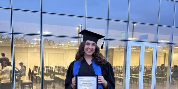 Brasileira vence concurso internacional de biologia quântica