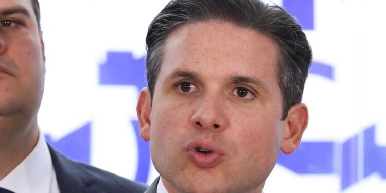 Motta cria comissão para analisar PEC da redução da escala 6X1