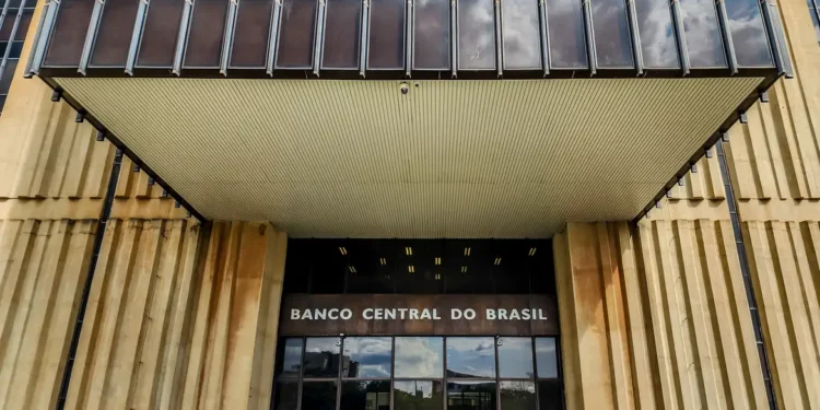 BC reforça segurança em transferências eletrônicas para exterior