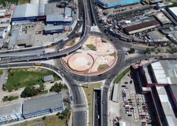 Passagem subterrânea do Complexo Viário Rei Pelé é parcialmente interditada