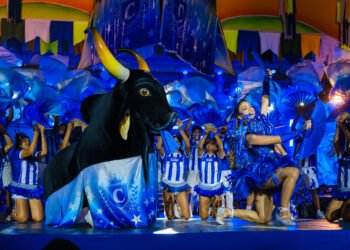 Ensaio técnico do Caprichoso esquenta público para lançamento do álbum neste sábado, 18