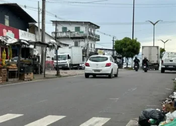 Adolescentes são atropeladas