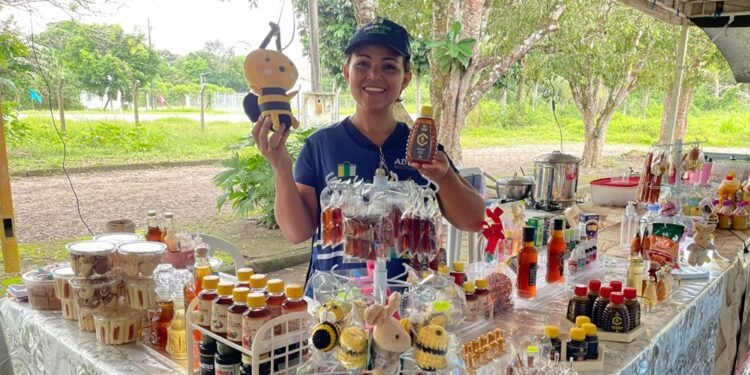 Feriado do Dia do Trabalhador veja o que abre, horários do comércio e opções de lazer