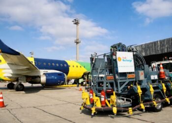 Alta de 55% no querosene pressiona preço das passagens e pode reduzir voos no país