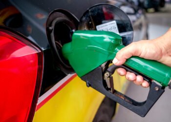 Ream anuncia novo aumento na gasolina para distribuidoras