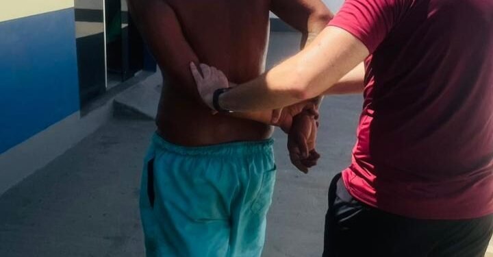 Homem é preso por descumprimento de medida protetiva contra a companheira em Tonantins