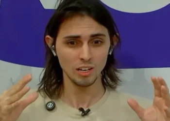 amom-mandel-entrevista