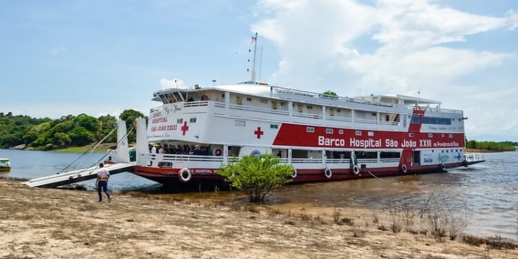 Barco Hospital São João XXIII atende em Tefé, a partir deste sábado