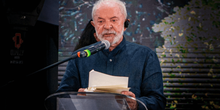 Lula deve cumprir agenda em Manaus no dia 28 com sinais de apoio do PT a Omar, diz vereador Zé Ricardo