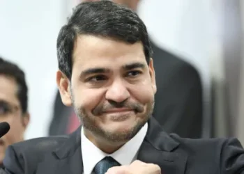 Em derrota histórica, Senado rejeita indicação de Jorge Messias para o STF