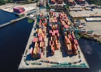 Alta dos combustíveis pressiona logística e encarece transporte no Amazonas